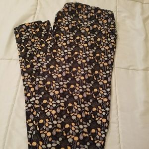 Lularoe floral leggings